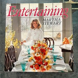 The Famous Martha Stewart Entertaining book! Her first published book